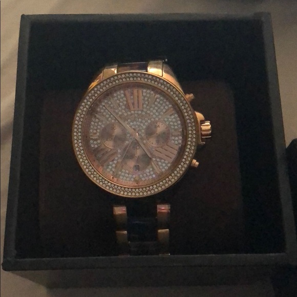 Michael Kors two tone watch - Picture 3 of 5